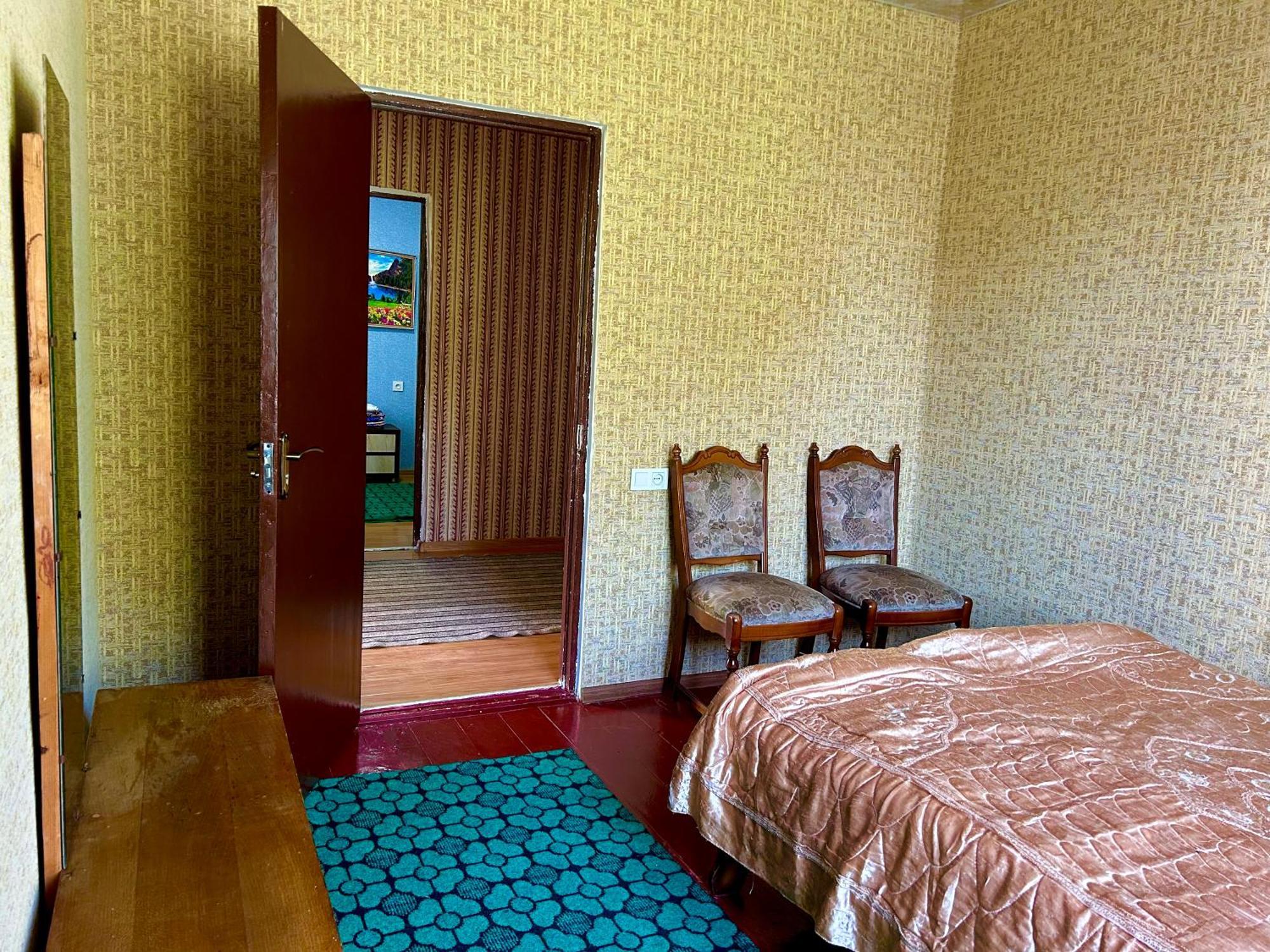 Katskhi Vaso'S Guesthouse מראה חיצוני תמונה